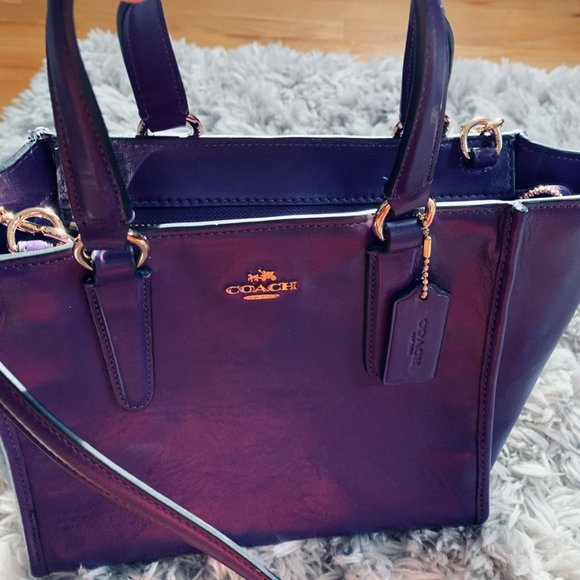 Coach Handbags - SOLD!!!  DO NOT BUY! COACH crossbody bag